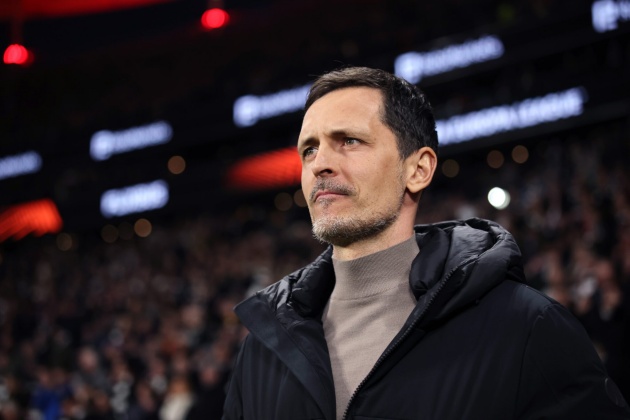 Dino Toppmöller, huấn luyện viên bị Frankfurt sa thải.